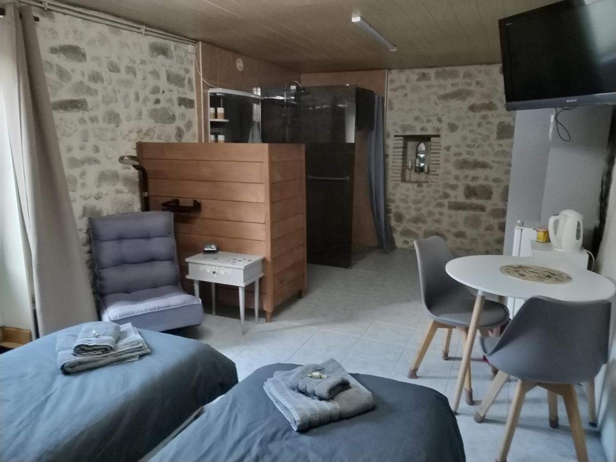 Chambre Gite Du Gardoir Boresse-et-Martron Exterior foto